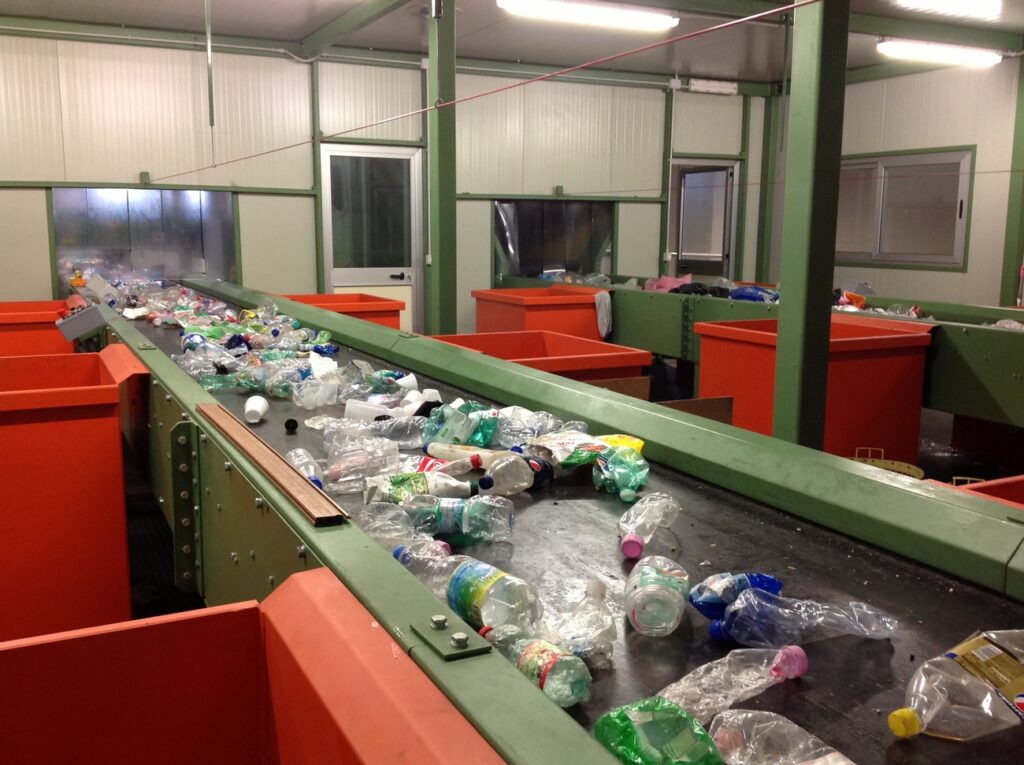 امکان‌سنجی بازیافت صنعتی تسمه‌های PVC و Rubber در ایران