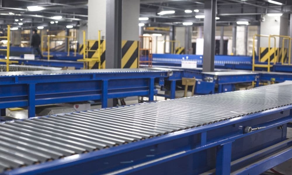 تحلیل بهینه مصرف انرژی در سیستم‌های نقاله با کنترلرهای هوشمند